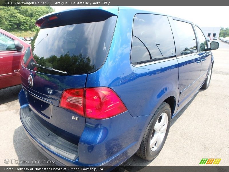 Antigua Blue Metallic / Aero Gray 2010 Volkswagen Routan SE