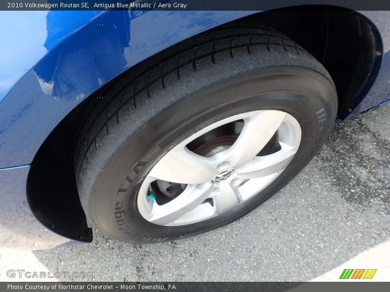 Antigua Blue Metallic / Aero Gray 2010 Volkswagen Routan SE