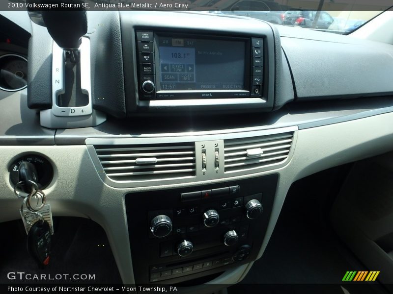 Antigua Blue Metallic / Aero Gray 2010 Volkswagen Routan SE