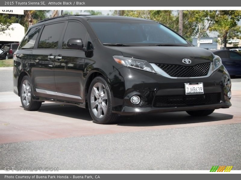 Attitude Black / Black 2015 Toyota Sienna SE