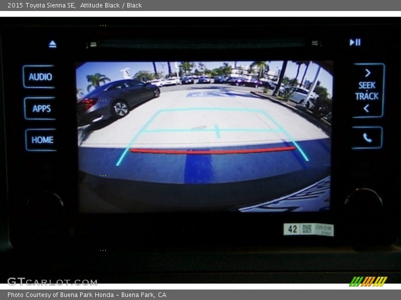 Attitude Black / Black 2015 Toyota Sienna SE