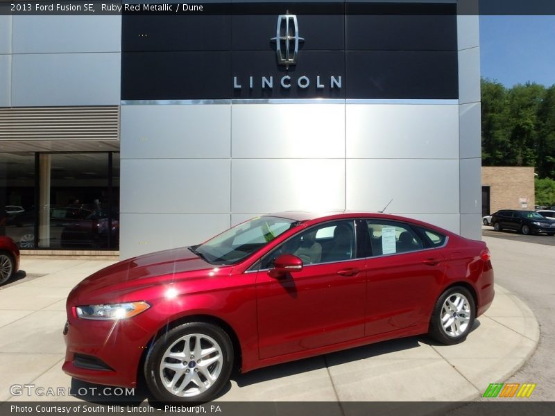 Ruby Red Metallic / Dune 2013 Ford Fusion SE