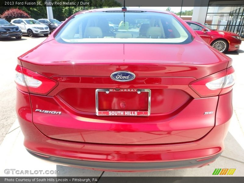 Ruby Red Metallic / Dune 2013 Ford Fusion SE