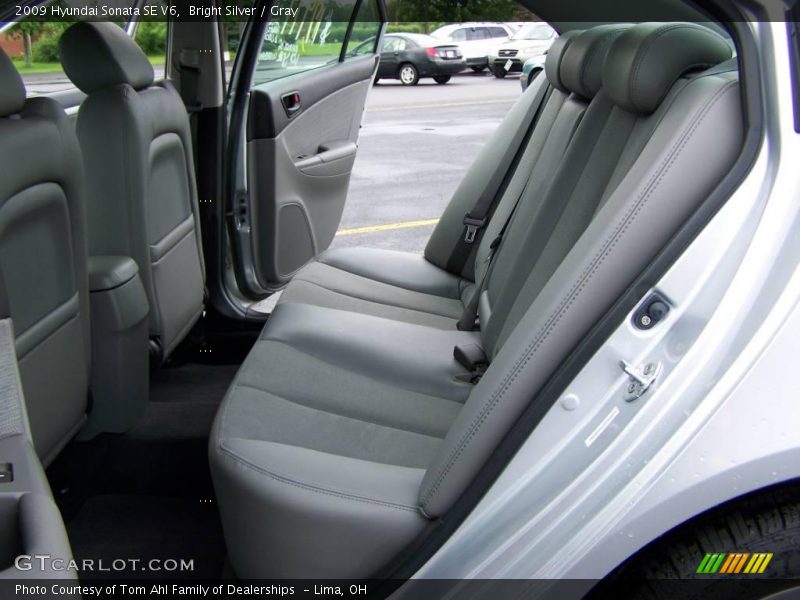 Bright Silver / Gray 2009 Hyundai Sonata SE V6