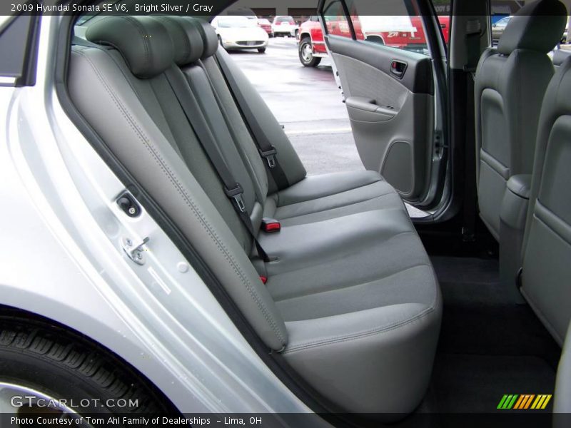 Bright Silver / Gray 2009 Hyundai Sonata SE V6