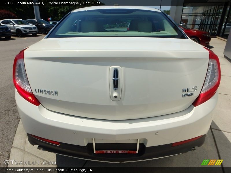 Crystal Champagne / Light Dune 2013 Lincoln MKS AWD