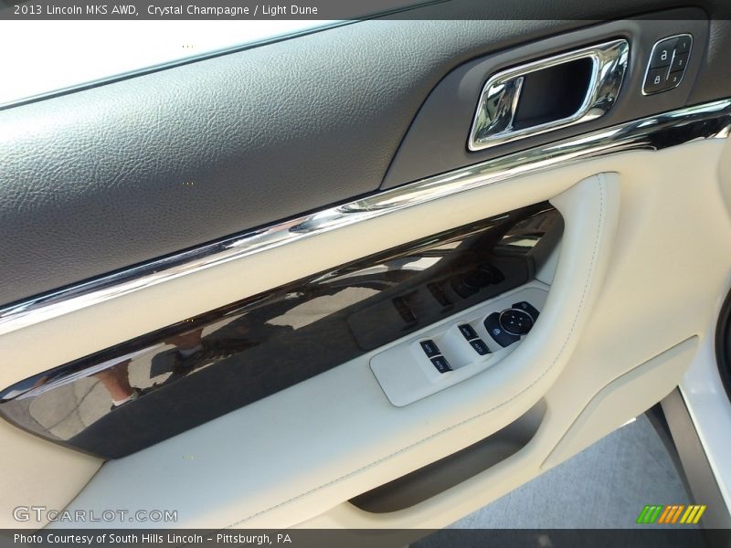 Crystal Champagne / Light Dune 2013 Lincoln MKS AWD