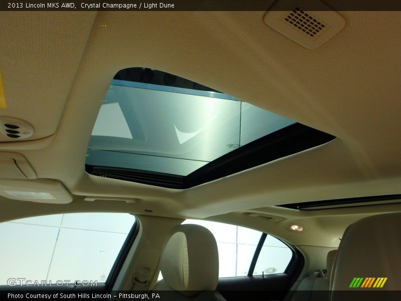 Crystal Champagne / Light Dune 2013 Lincoln MKS AWD
