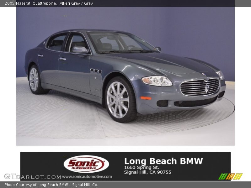 Alfieri Grey / Grey 2005 Maserati Quattroporte