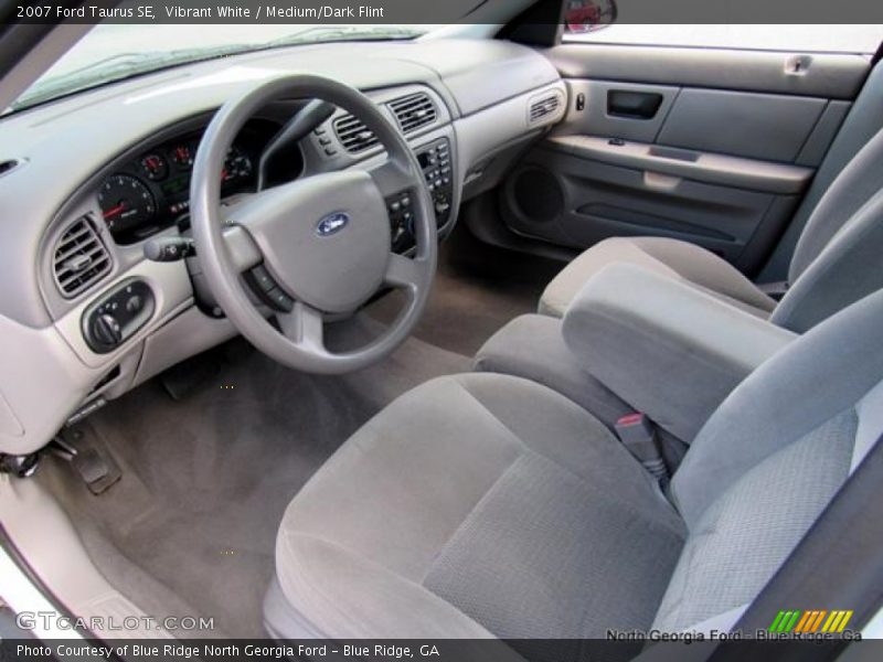 Vibrant White / Medium/Dark Flint 2007 Ford Taurus SE