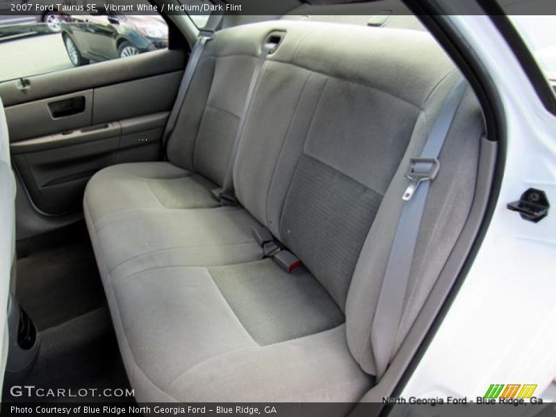 Vibrant White / Medium/Dark Flint 2007 Ford Taurus SE