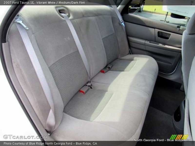 Vibrant White / Medium/Dark Flint 2007 Ford Taurus SE