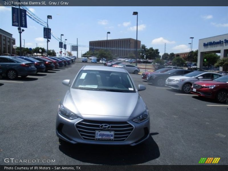 Gray / Gray 2017 Hyundai Elantra SE