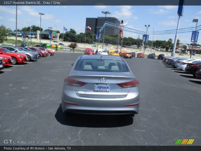 Gray / Gray 2017 Hyundai Elantra SE