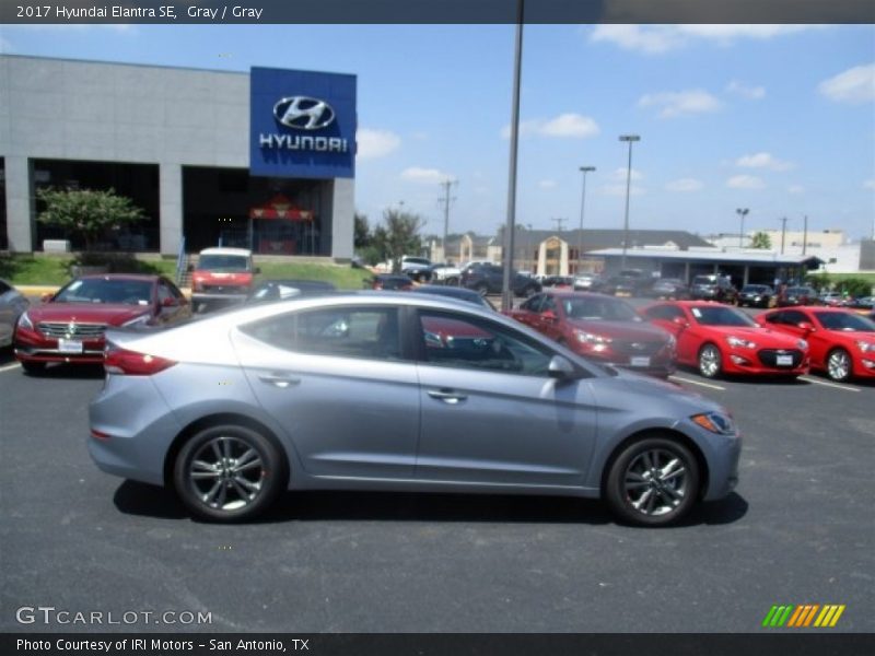 Gray / Gray 2017 Hyundai Elantra SE