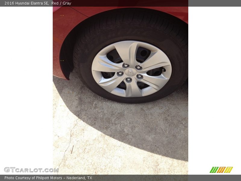 Red / Gray 2016 Hyundai Elantra SE