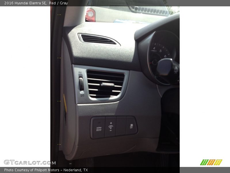 Red / Gray 2016 Hyundai Elantra SE