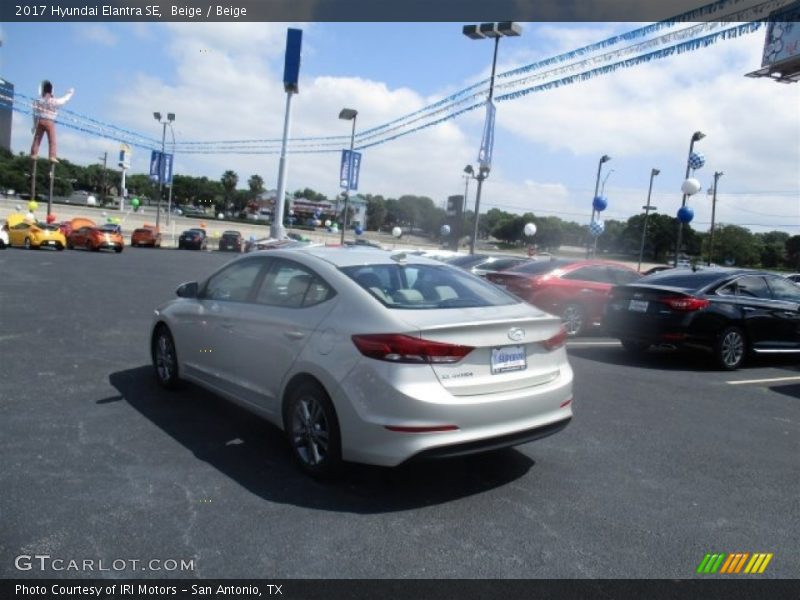 Beige / Beige 2017 Hyundai Elantra SE