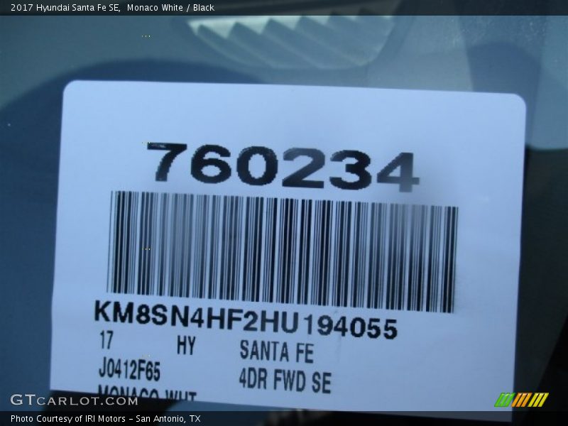 Monaco White / Black 2017 Hyundai Santa Fe SE