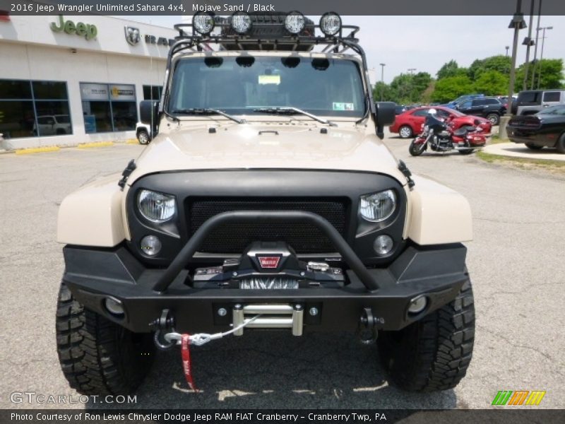 Mojave Sand / Black 2016 Jeep Wrangler Unlimited Sahara 4x4