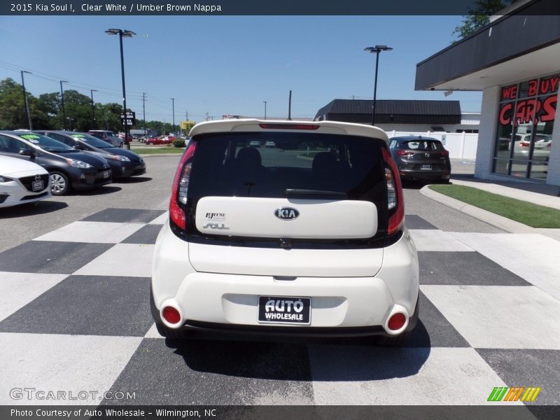 Clear White / Umber Brown Nappa 2015 Kia Soul !