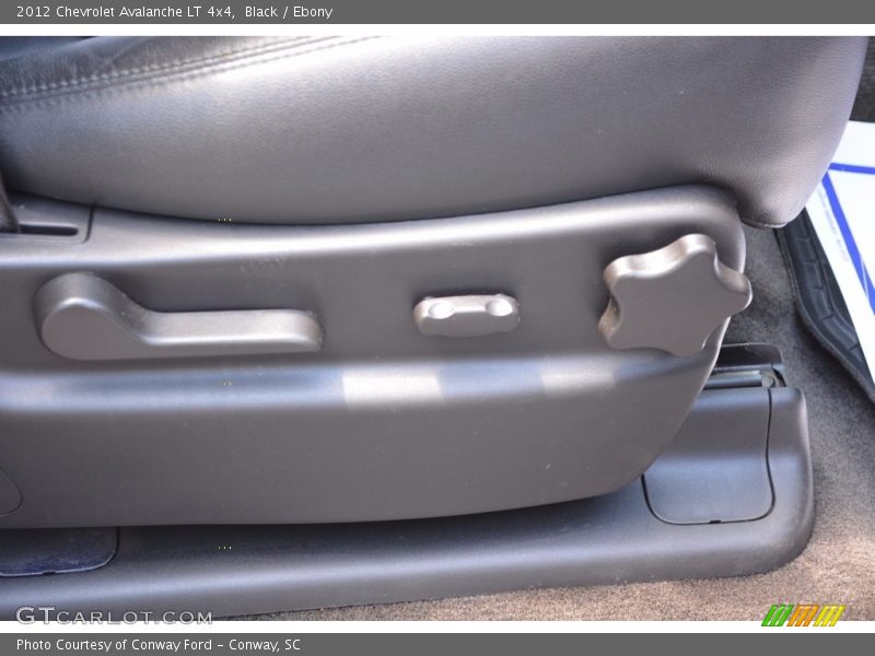 Black / Ebony 2012 Chevrolet Avalanche LT 4x4
