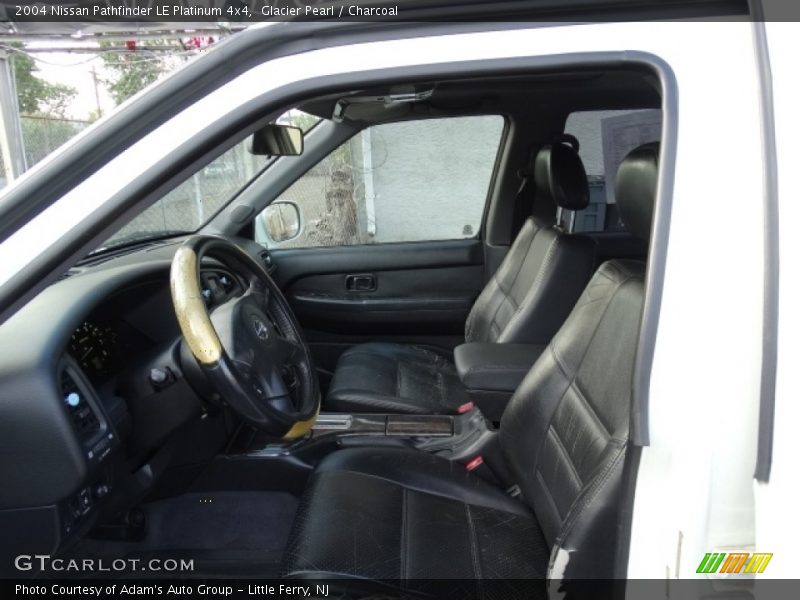 Glacier Pearl / Charcoal 2004 Nissan Pathfinder LE Platinum 4x4