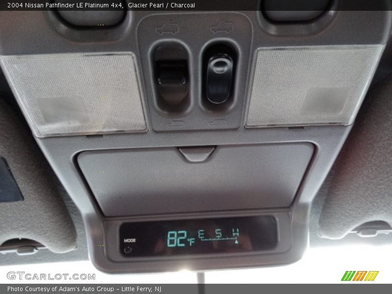 Glacier Pearl / Charcoal 2004 Nissan Pathfinder LE Platinum 4x4