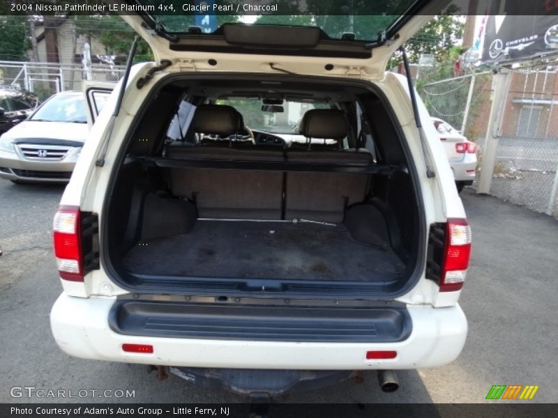 Glacier Pearl / Charcoal 2004 Nissan Pathfinder LE Platinum 4x4