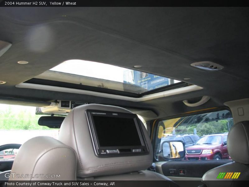Yellow / Wheat 2004 Hummer H2 SUV