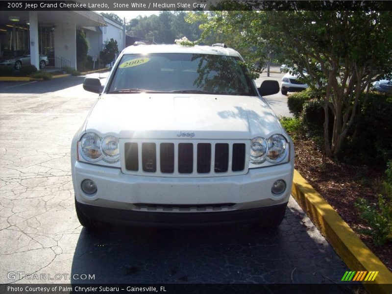 Stone White / Medium Slate Gray 2005 Jeep Grand Cherokee Laredo