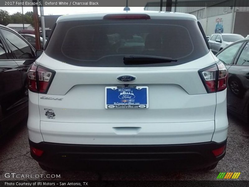 Oxford White / Charcoal Black 2017 Ford Escape S