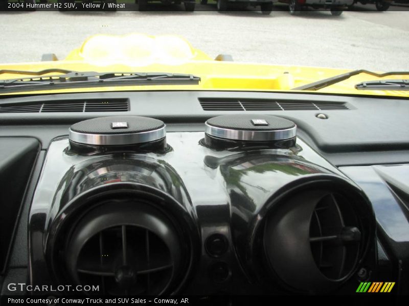 Yellow / Wheat 2004 Hummer H2 SUV