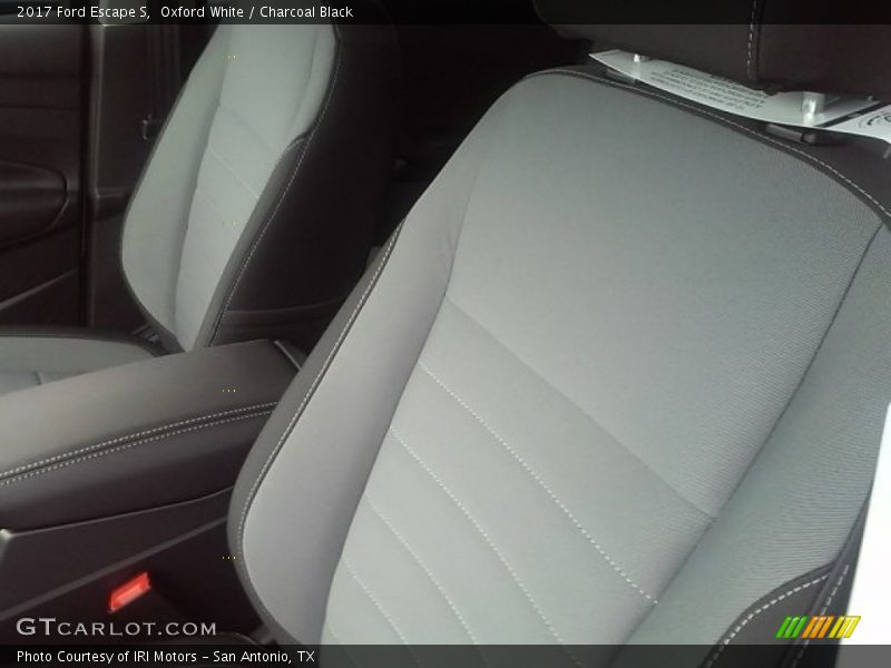 Oxford White / Charcoal Black 2017 Ford Escape S