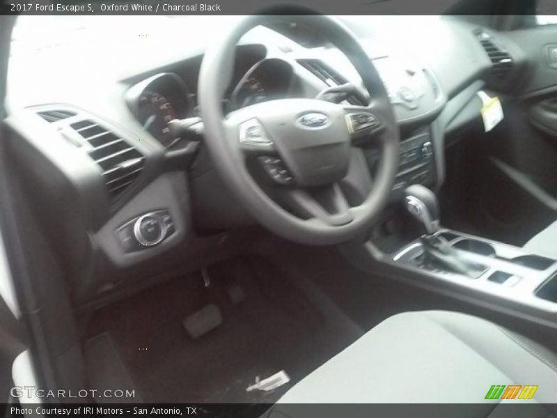 Oxford White / Charcoal Black 2017 Ford Escape S