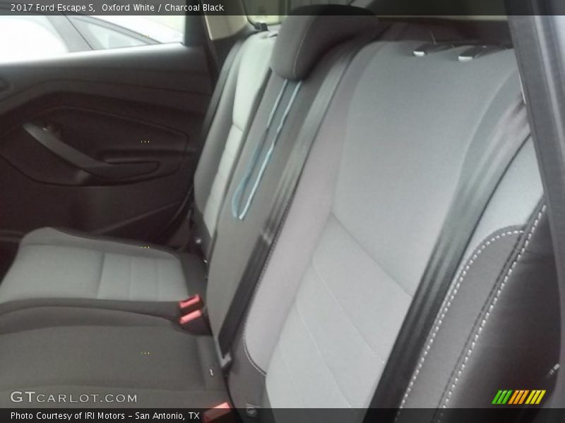 Oxford White / Charcoal Black 2017 Ford Escape S