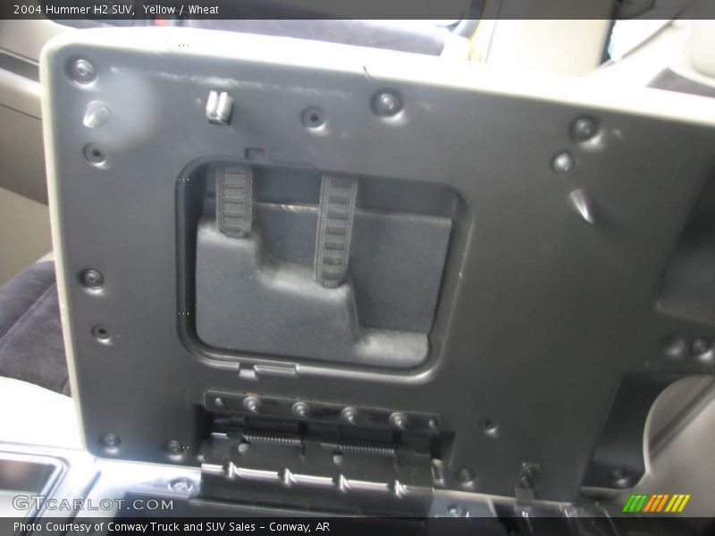 Yellow / Wheat 2004 Hummer H2 SUV