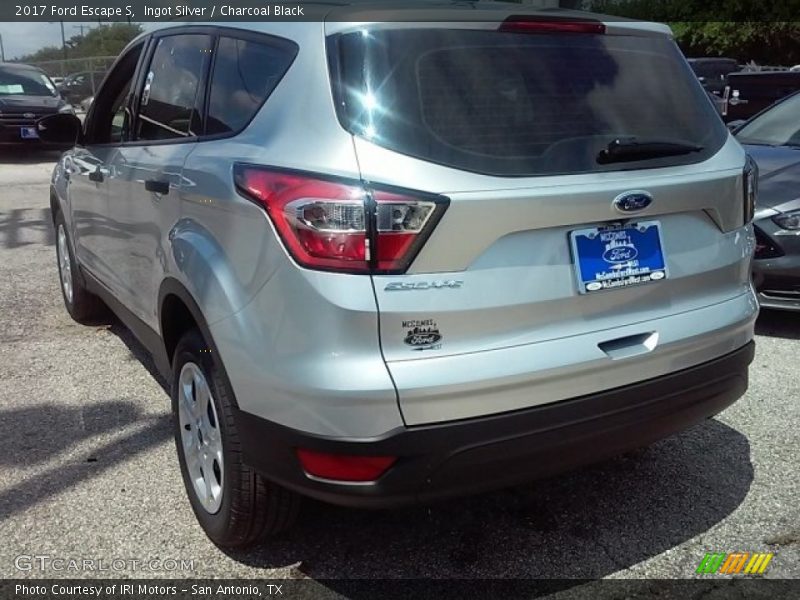 Ingot Silver / Charcoal Black 2017 Ford Escape S