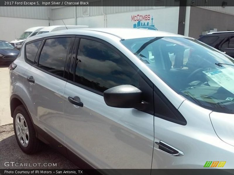 Ingot Silver / Charcoal Black 2017 Ford Escape S