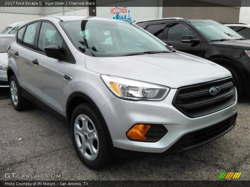 Ingot Silver / Charcoal Black 2017 Ford Escape S