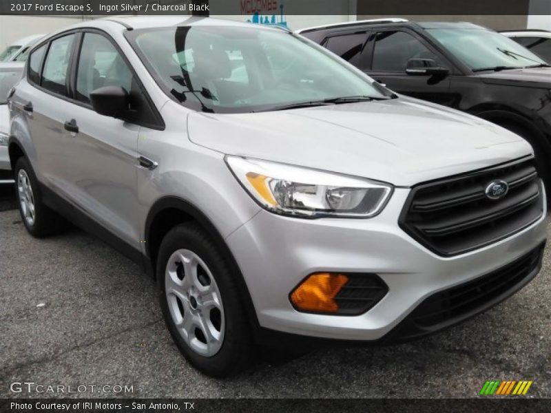 Ingot Silver / Charcoal Black 2017 Ford Escape S