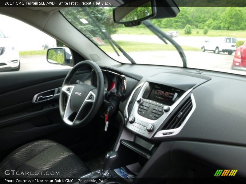 White Frost Tricoat / Jet Black 2017 GMC Terrain SLE AWD