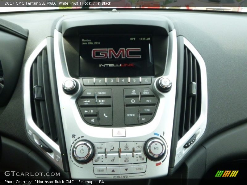White Frost Tricoat / Jet Black 2017 GMC Terrain SLE AWD