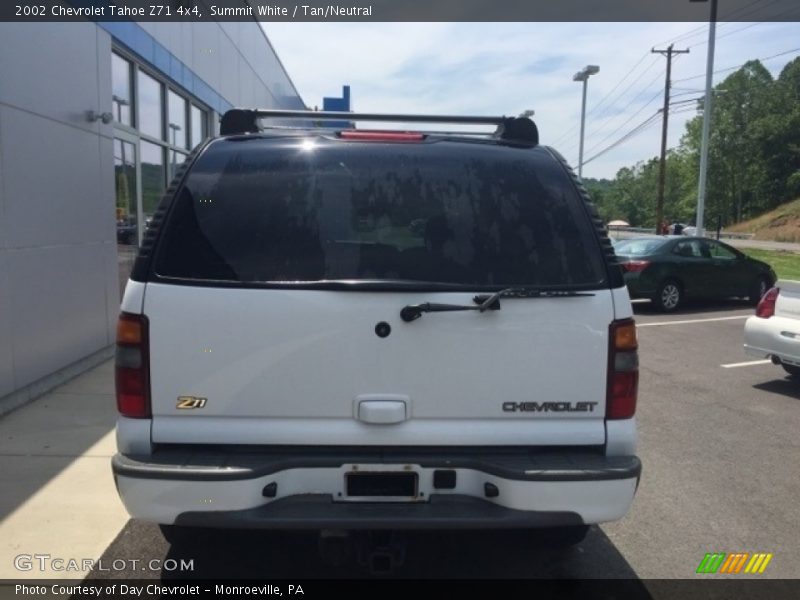 Summit White / Tan/Neutral 2002 Chevrolet Tahoe Z71 4x4