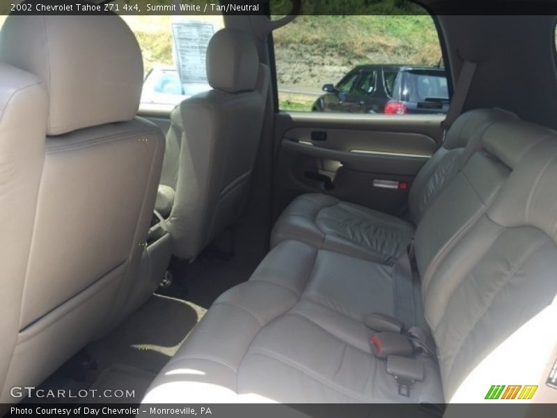 Summit White / Tan/Neutral 2002 Chevrolet Tahoe Z71 4x4