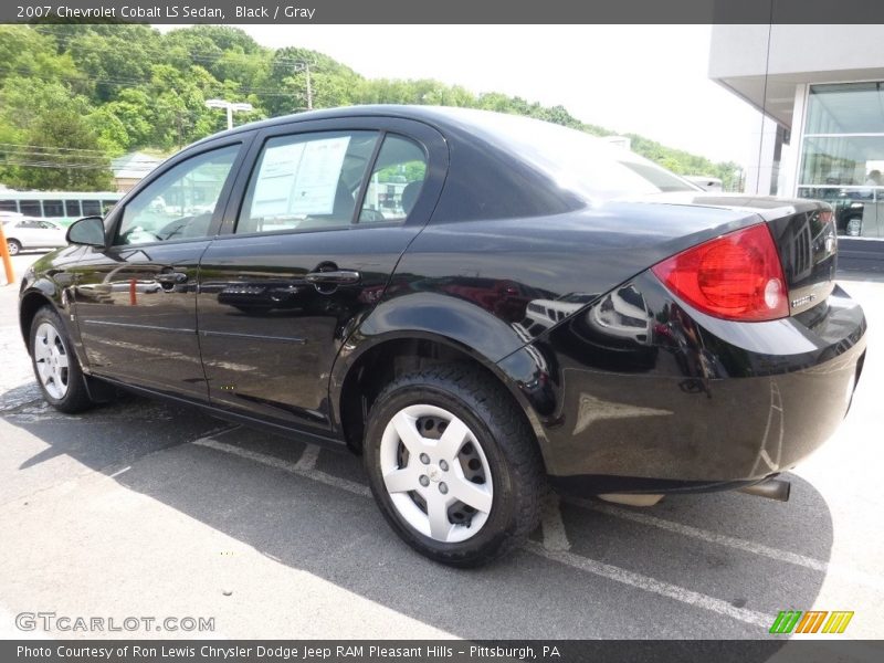 Black / Gray 2007 Chevrolet Cobalt LS Sedan