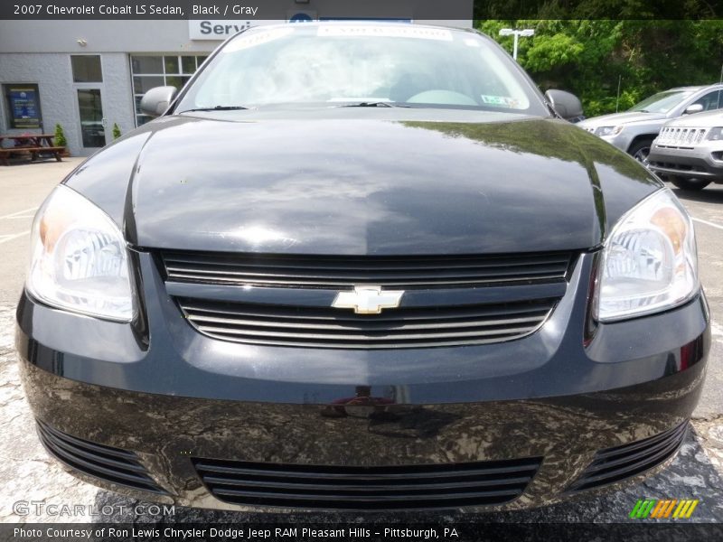 Black / Gray 2007 Chevrolet Cobalt LS Sedan