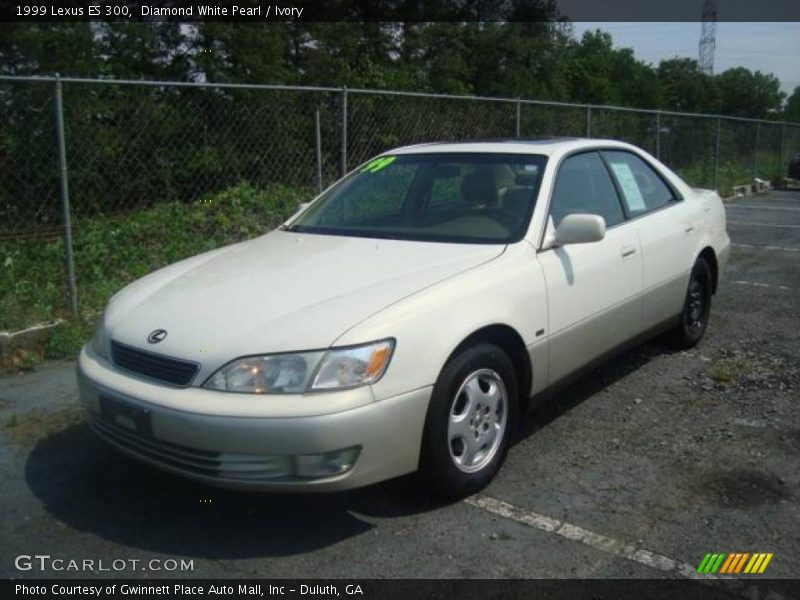Diamond White Pearl / Ivory 1999 Lexus ES 300