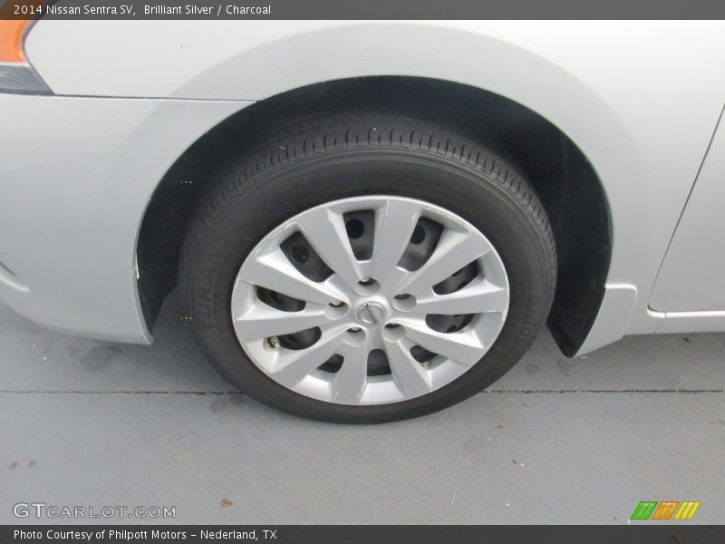 Brilliant Silver / Charcoal 2014 Nissan Sentra SV