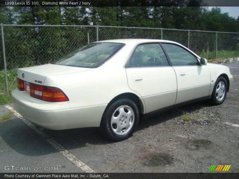 Diamond White Pearl / Ivory 1999 Lexus ES 300